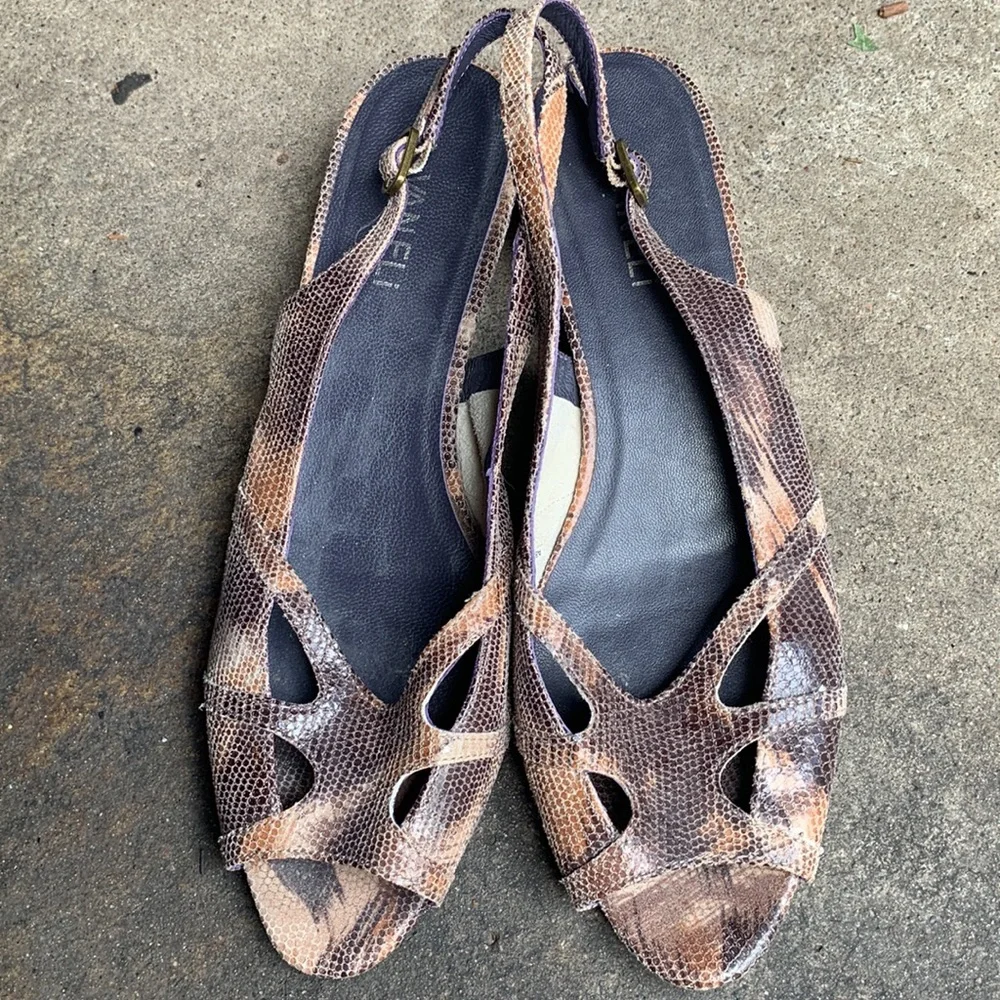 Vaneli pre owned